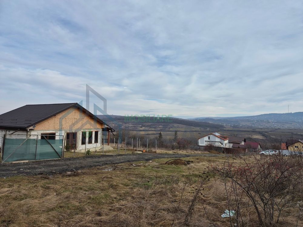 Teren intravilan 493 mp în Ciurea, Iași, vedere panoramică, apă și canalizare, ideal pentru casă - Poză 2
