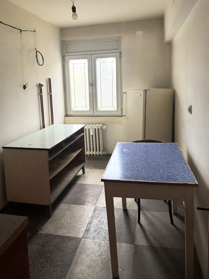 Apertament 2 camere disponibil pentru renovare totala zona Victoriei Garii - Poză 3