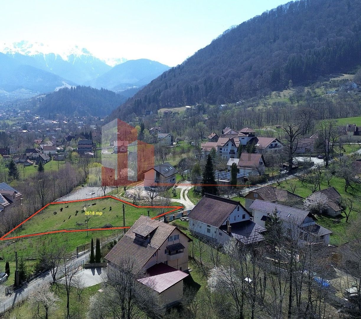 Teren intravilan 2.600 mp Predeluț Bran | Vedere Bucegi și Castelul Bran | Utili - Poză 1