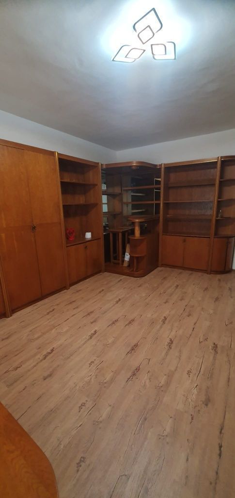 APARTAMENT 2 CAMERE ZONA INEL 2 / DEZROBIRII - Poză 2
