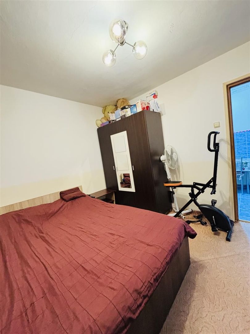 Apartament cu 2 camere decomandat zona Rogerius. - Poză 4