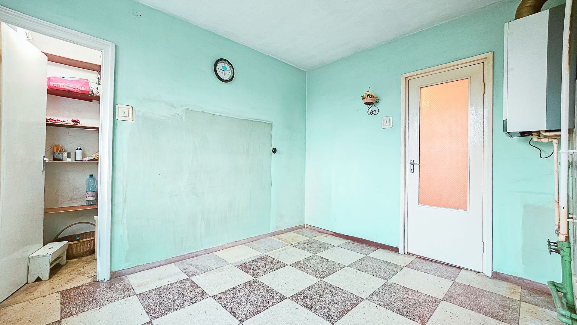 Centru Civic,  apartament spatios, cu pivniță,  garaj si priveliste frumoasă - Poză 8