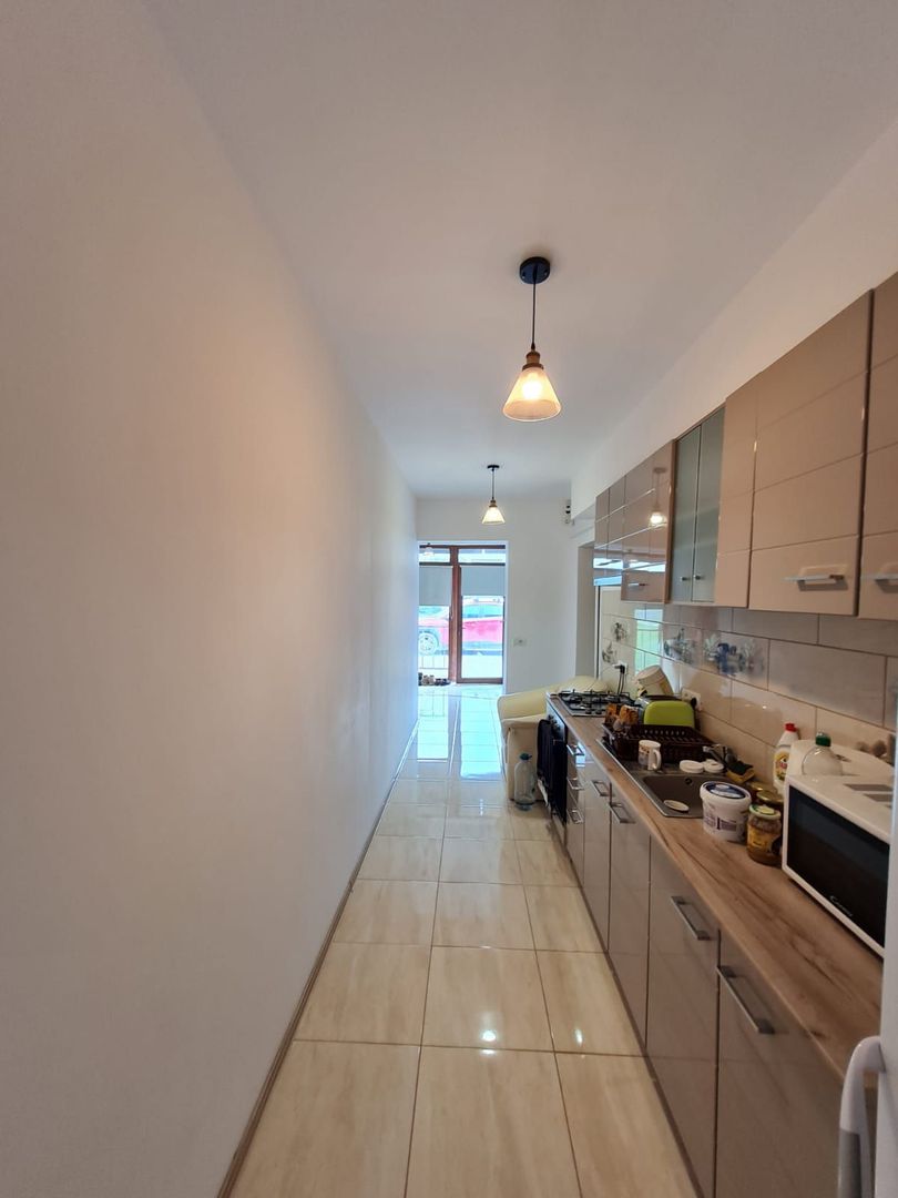 Vila spatioasa cu 7 apartamente/pretabil investiție - Poză 12