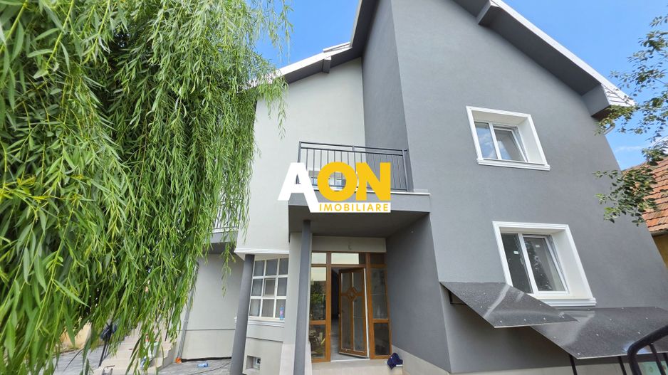 Apartament tip duplex, D+P, 5 camere, la cheie, 450 mp teren, Barabant - Poză 1