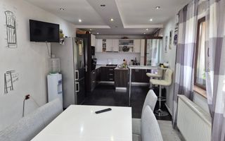 Vand Casa 2 corpuri, P+E, Romanilor, 4 cam, curte, zona de gratar, etc - Poză 8