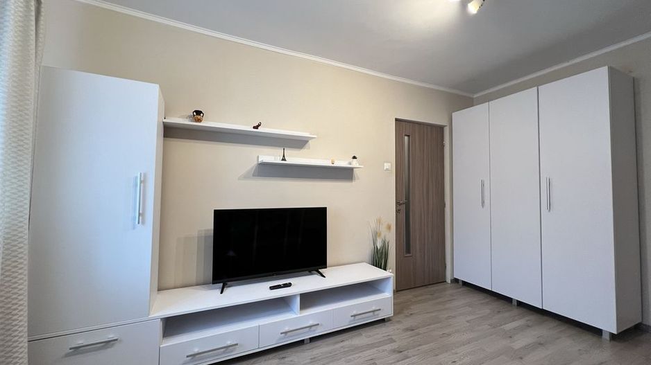 Apartament 2 camere, decomandat, Drumul Taberei - Poză 2