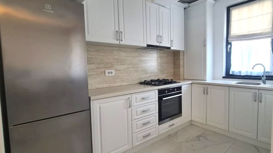 De vanzare apartament cu 2 camere Micro 17, 133.000 euro - Poză 1