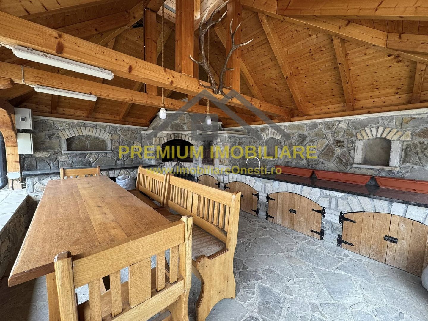 Vila la 13 km de Onesti - Poză 17