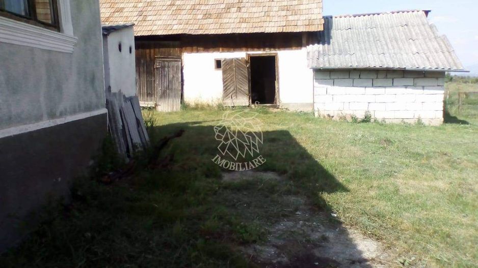 Teren intravilan 2000 mp si Casa-ideal investitie-Zona Subcetate - Poză 1