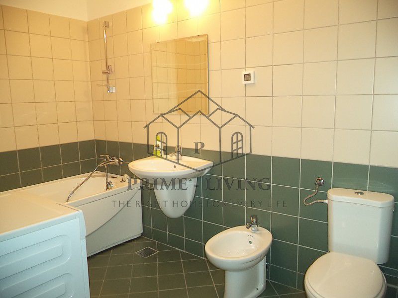 APARTAMENT DE 3 CAMERE LA INCHIRIERE IN COMPLEX CENTRAL PARK - Poză 9