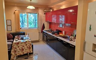 Vanzare apartament 3 camere ,zona 13 Septembrie - Poză 1