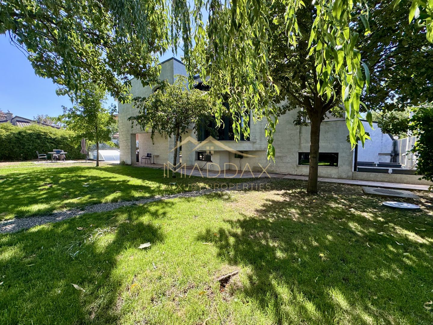 Vila cu 5 camere *344mp* + 400mp Teren // Zona Bucurestii Noi - Poză 4