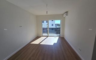 Ofer spre vanzare apartament aproape nou cu 2 camere, nemobilat - Poză 1