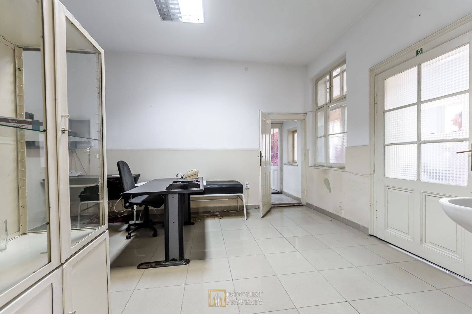 De vanzare casa ultracentrala– Str. Augustin Doinas, Arad | 98 mp - Poză 3