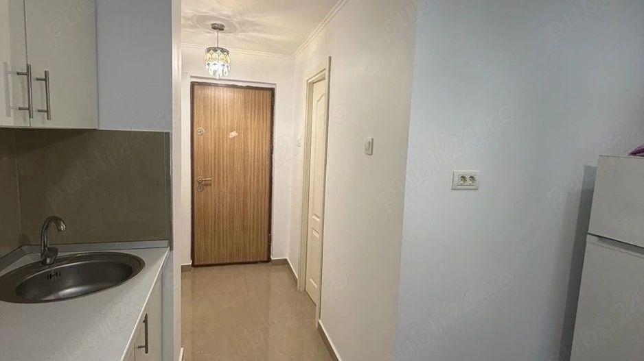 De Inchiriat Studio premium Decebal, parter, decomandat, metrou Piata Muncii - Poză 2