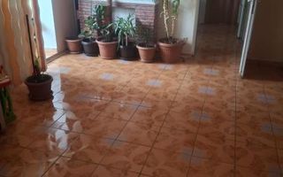 APARTAMENT SPATIOS LOC PARCARE ZONA BERCENI - Poză 2