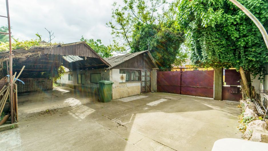 Casă cu teren 1674 mp - Poză 15