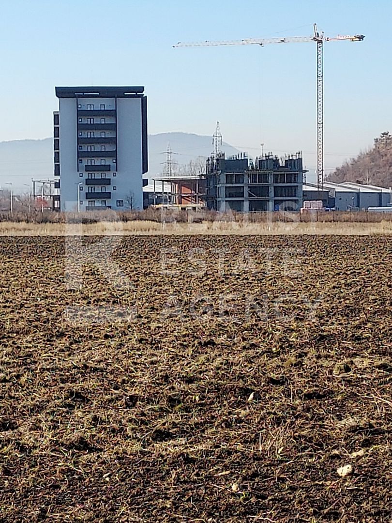 Vânzare, teren intravilan cu PUZ aprobat – Regim P+10 - Poză 3