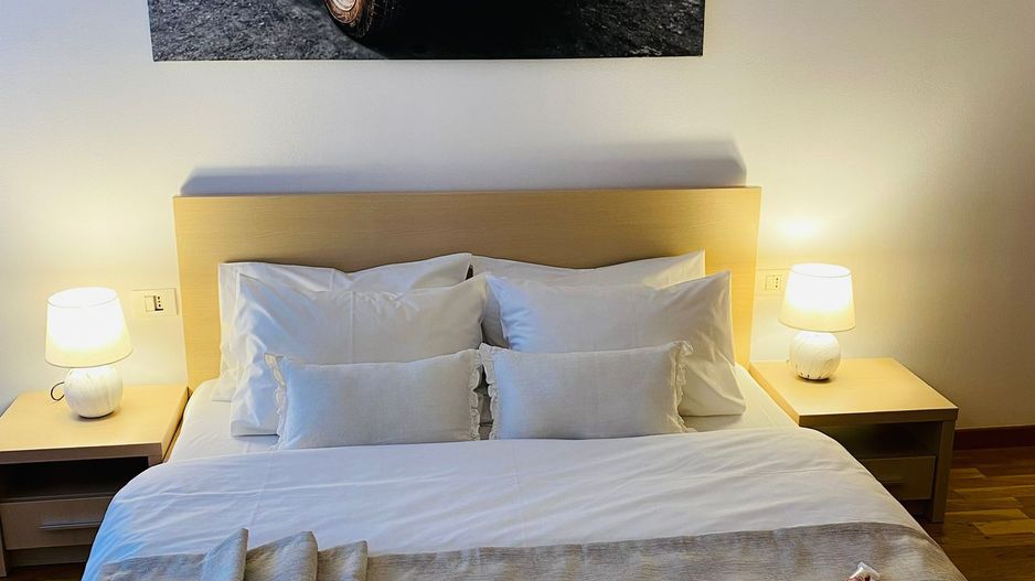 Apartament cu 3 camere si loc de parcare subteran - Poză 8