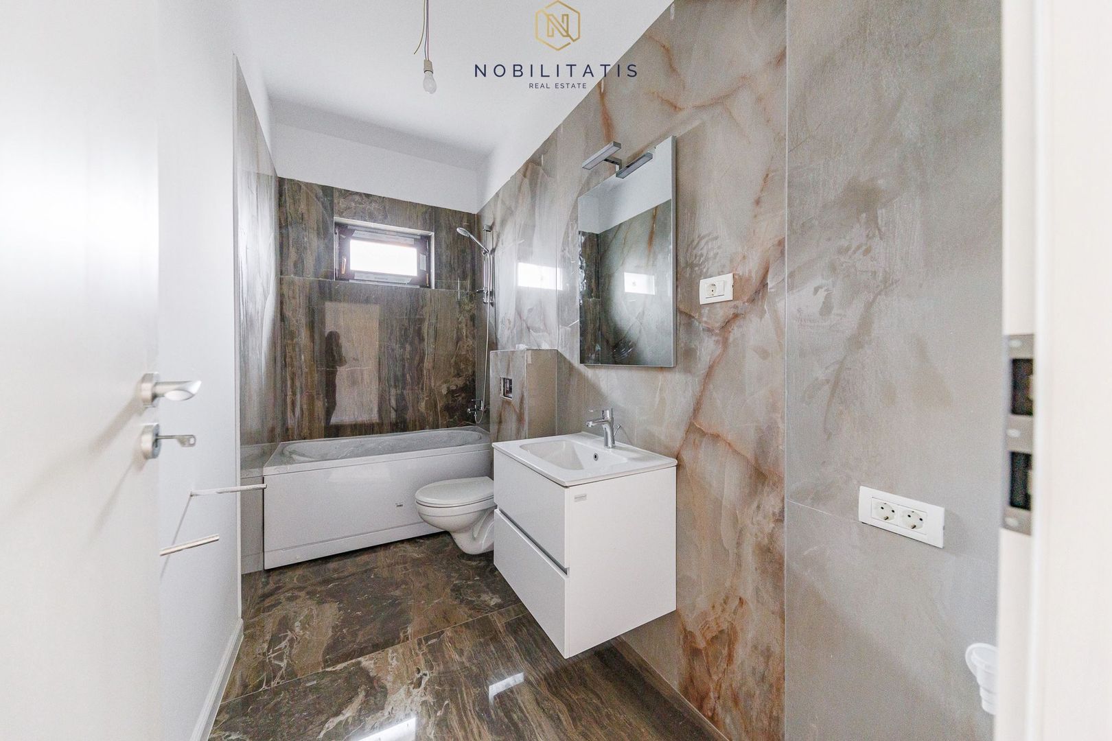 Casa tip Duplex “Mica de ea” pe Parter – Locuință Ideale pentru Familii Mici! - Poză 12