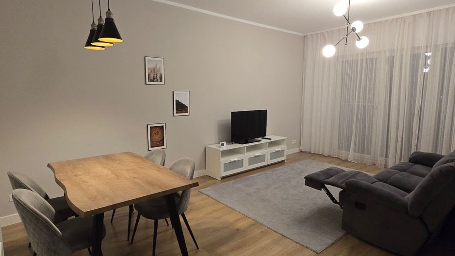 AP. 3 CAMERE CENTRAL DISTRICT, LOC PARCARE, NOU, INCALZIRE PARDOSEALA - Poză 1