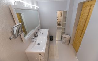 Vila de lux,  de inchiriat! Drumul Poienii! - Poză 10