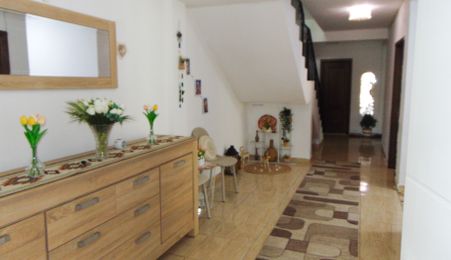 Vilă Premium 7 Camere – Finalizată 2023 | 274 mp Utili | Mutare Imediată