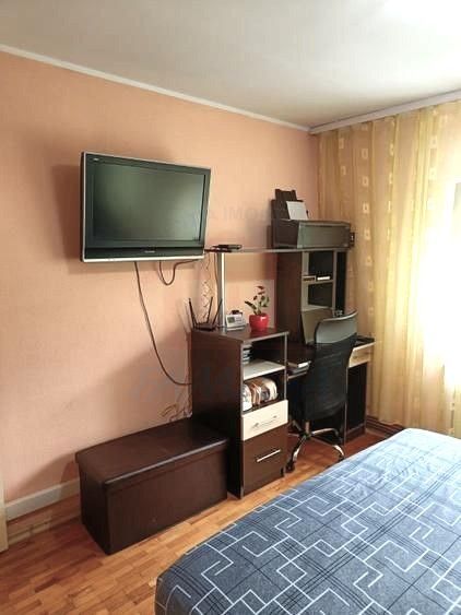 Apartament spațios, 2 camere decomandate, etaj 1, zona Piața Centrală - Poză 4