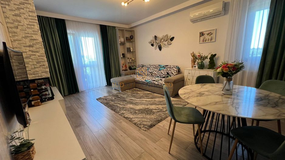 Apartament premium cu 3 camere, suprafață generoasă și loc de parcare - Poză 9