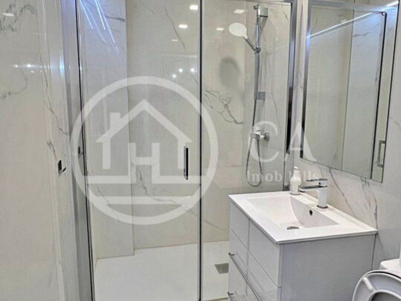 Apartament 3 camere de vanzare in cart. Luceafarul Oradea - Poză 13