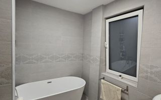 Apartament 3 camere, terasă 34 mp, zonă liniștită. - Poză 8