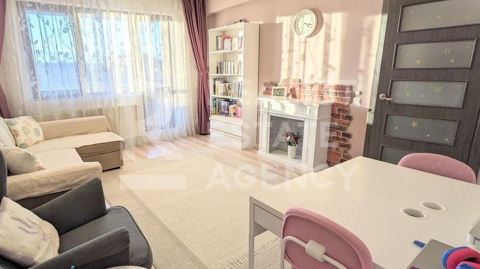 Vânzare, apartament cu 3 camere în zona Militari Residence - Poză 1