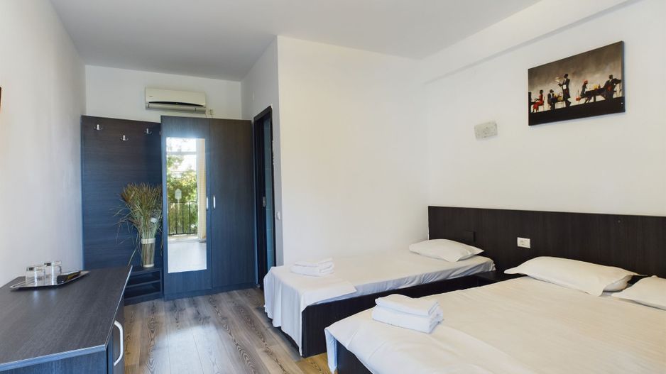 Afacere la Cheie - Hotel 3 Stele în Mamaia Nord - Poză 12