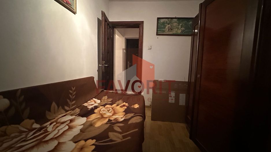 3 camere | etaj 1 | mobilat si utilat | zona excelenta | - Poză 9