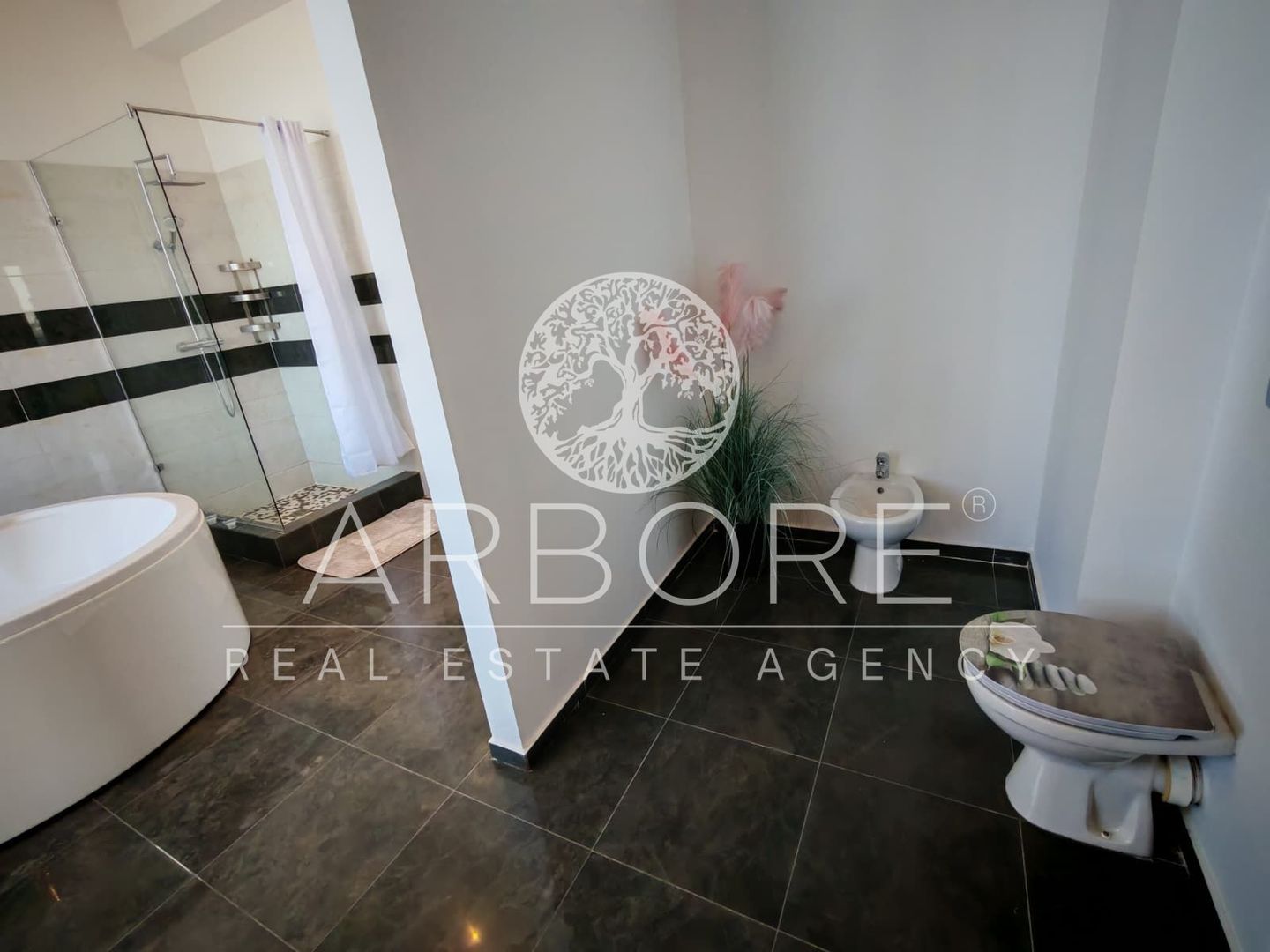 Penthouse 5 camere 250 mp lângă Ambasada SUA , zona Băneasa București - Poză 18