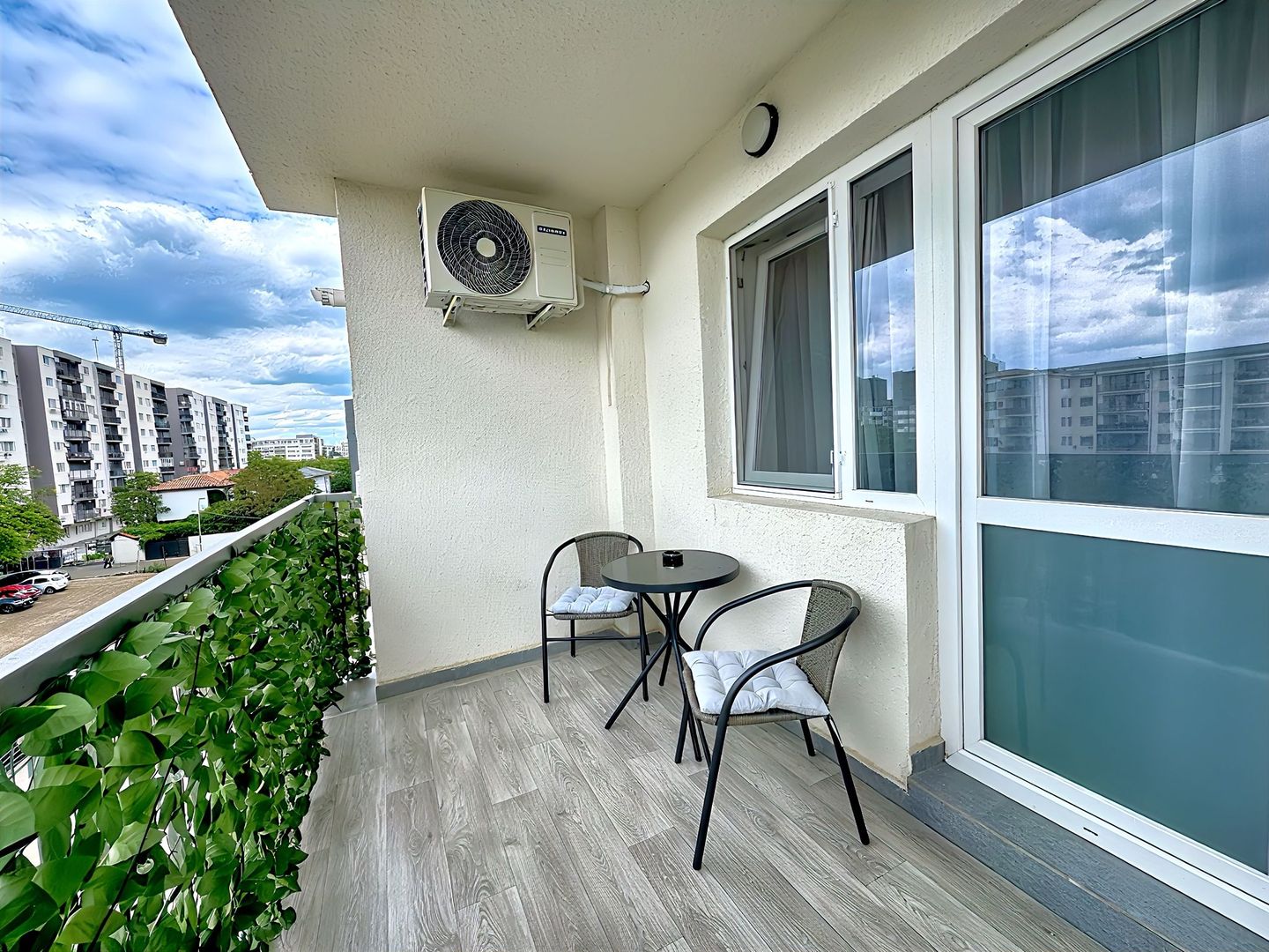 3 camere decomandat bucatarie inchisa 79mp Grand Arena parcare inclusa - Poză 21