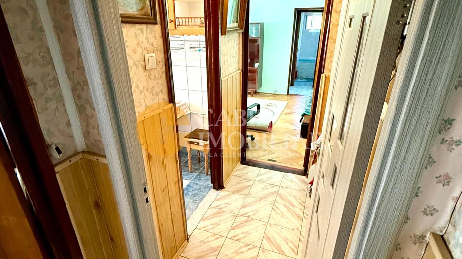 3 Camere - Liber - Etaj 1 - Tesatura - Poză 12