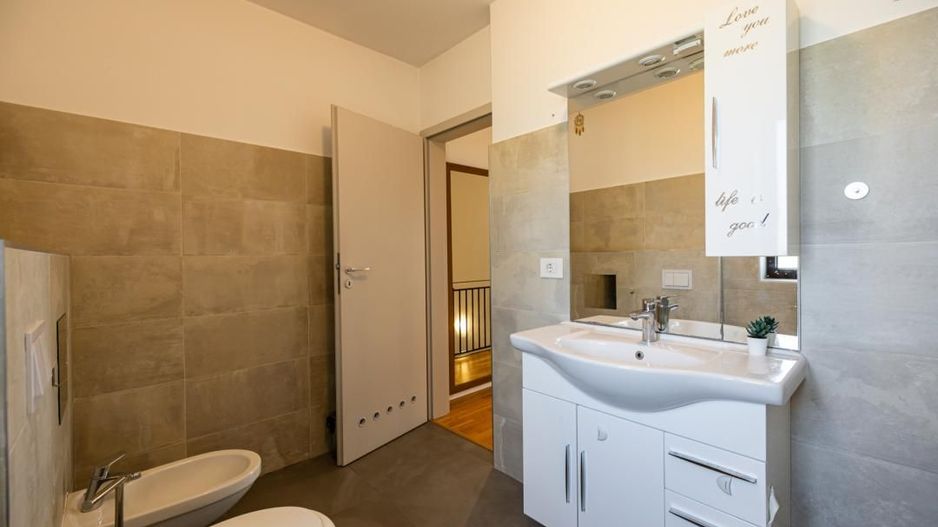Casa 3 dormitoare si gradina | La limita cu Timisoara zona Braytim | Comision 0% - Poză 30