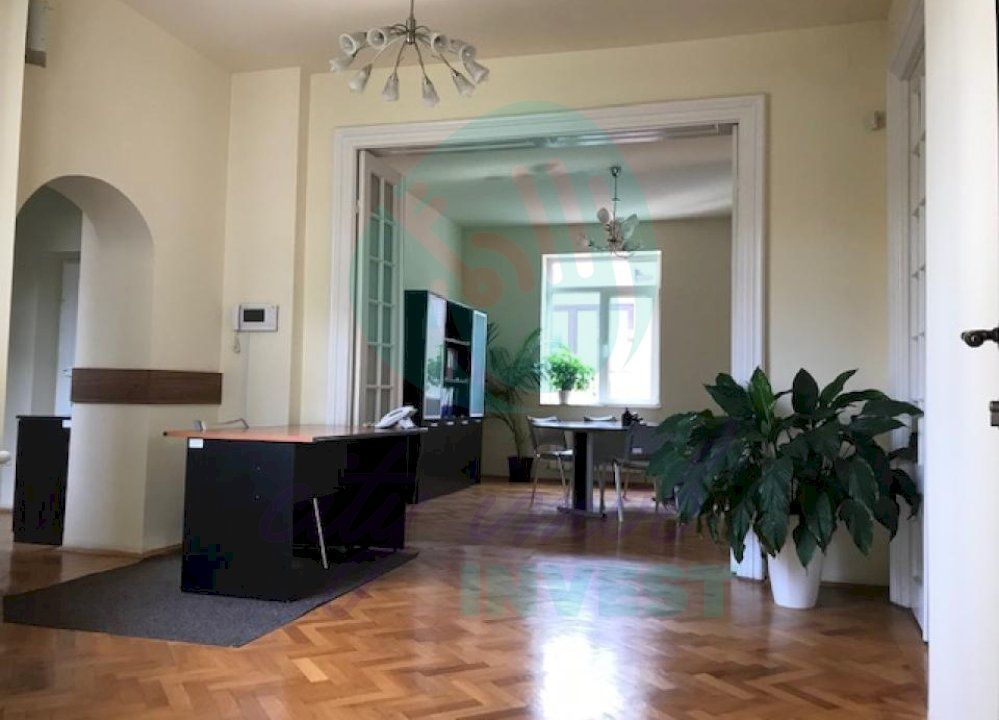 Vila RECONDITIONATA vis-a-vis de PARC - Poză 7