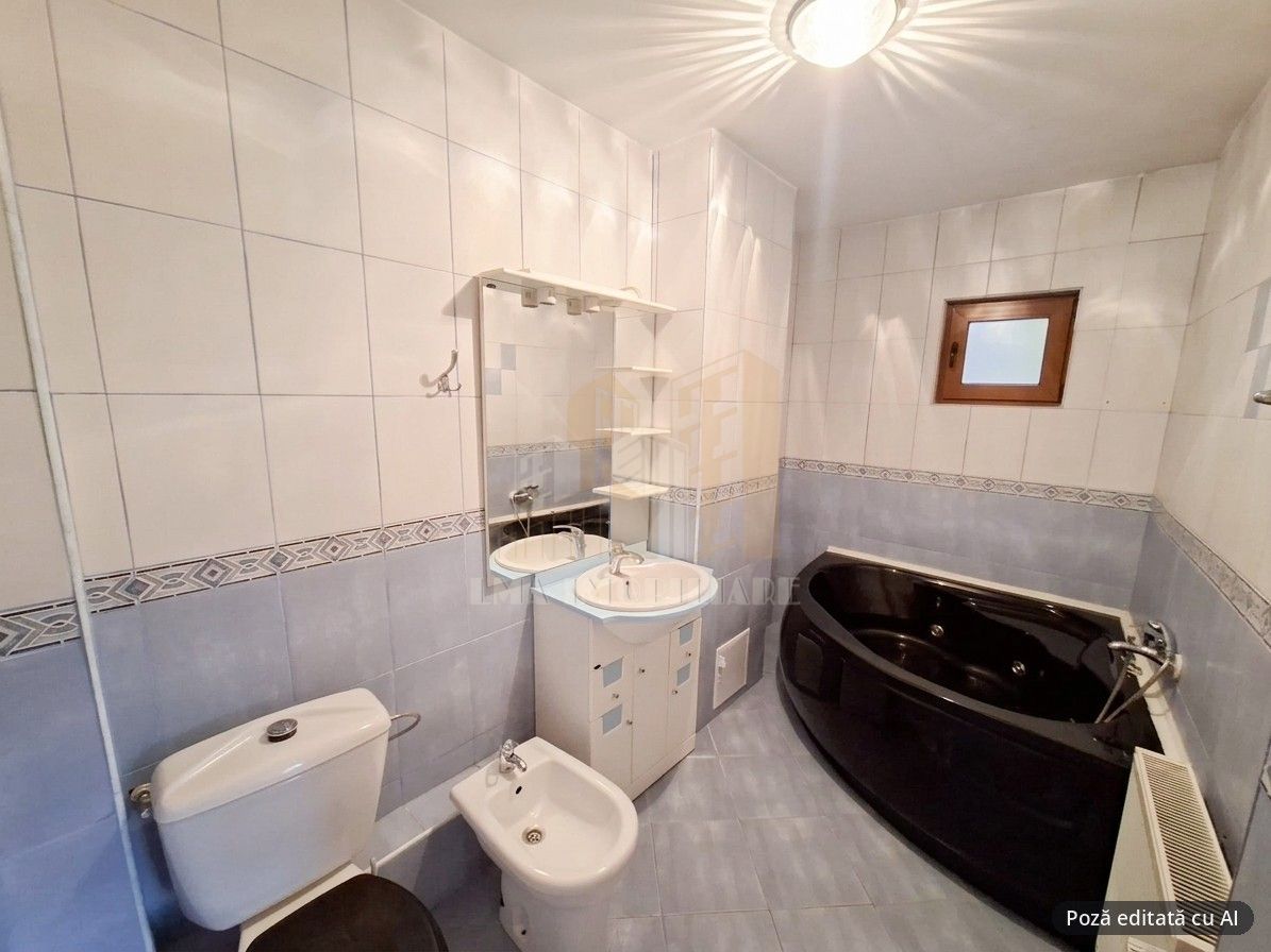 Apartament 4 camere Triaj Brasov - Poză 16