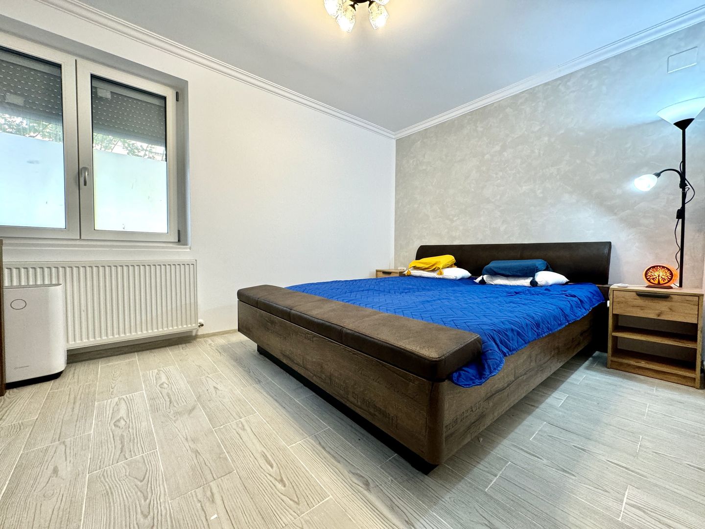 Apartament 2 camere, renovat, pet friendly, zona Central- Piata 700 - Poză 4