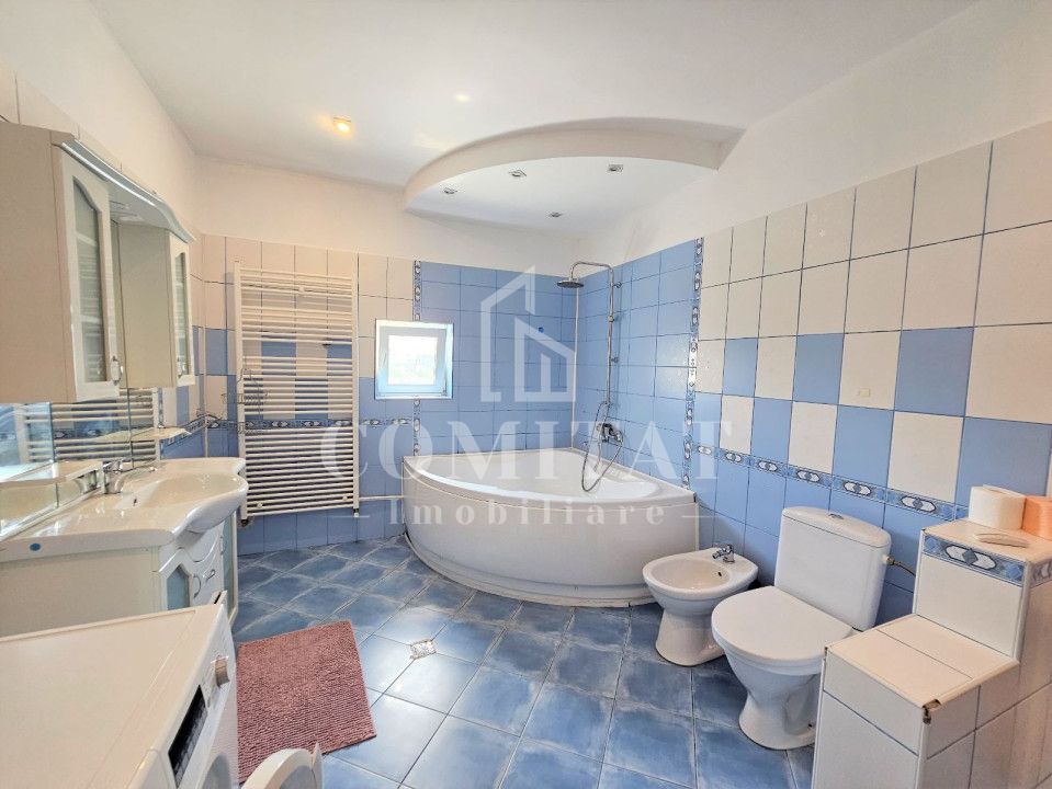 OPORTUNITATE | Apartament cu 7 Camere | 3 Niveluri | 200mp | Borhanci - Poză 40