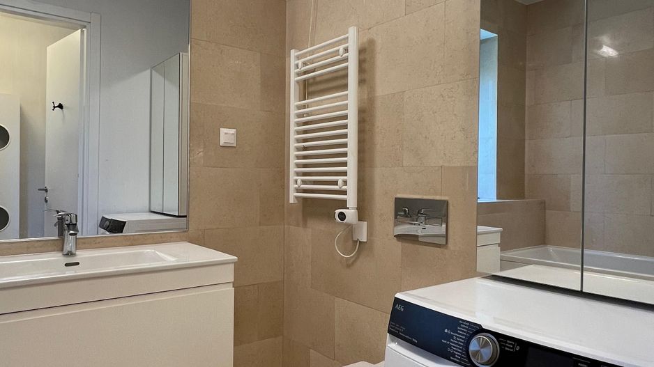 4 camere | loc de parcare cu priza electrica - Poză 10