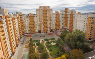 Spre vînzare apartament spațios, 2 dormitoare și living, sec. Botanica - Poză 30