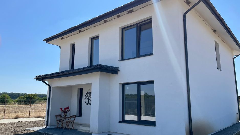 Vila spatioasa langa padure TVA 0%, teren 700mp, DN1, A3, A0 - Poză 6