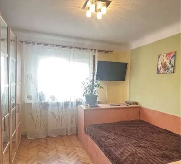 Apartament 4 camere decomandat 1 Mai Sara - Poză 3