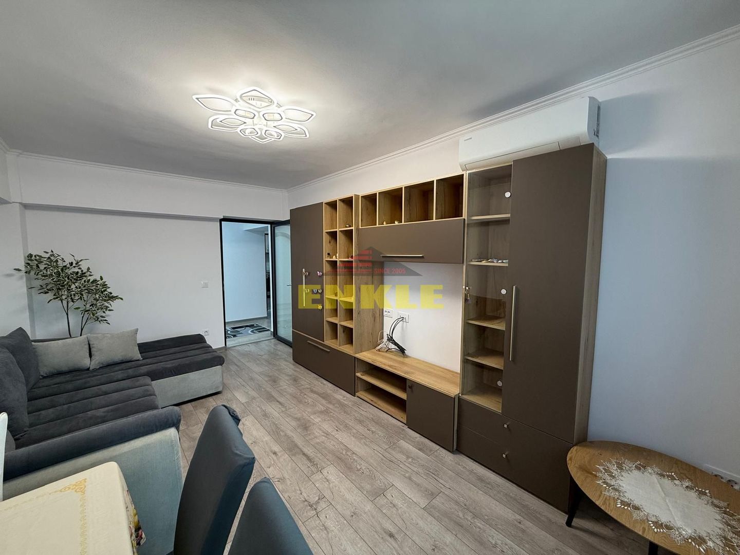Apartament 4 camere decomandat de vânzare – Zona Carrefour - Poză 2