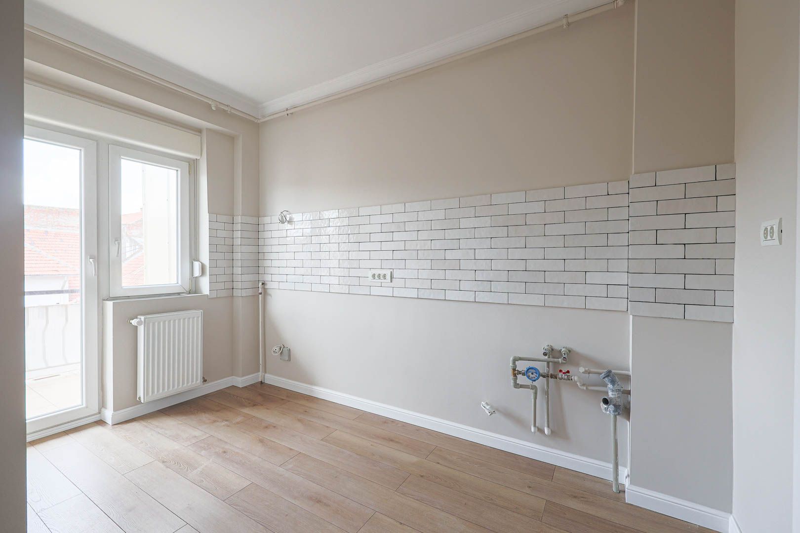 Apartament ultrafinisat cu 2 camere decomandat pe Closca Comision 0 - Poză 8