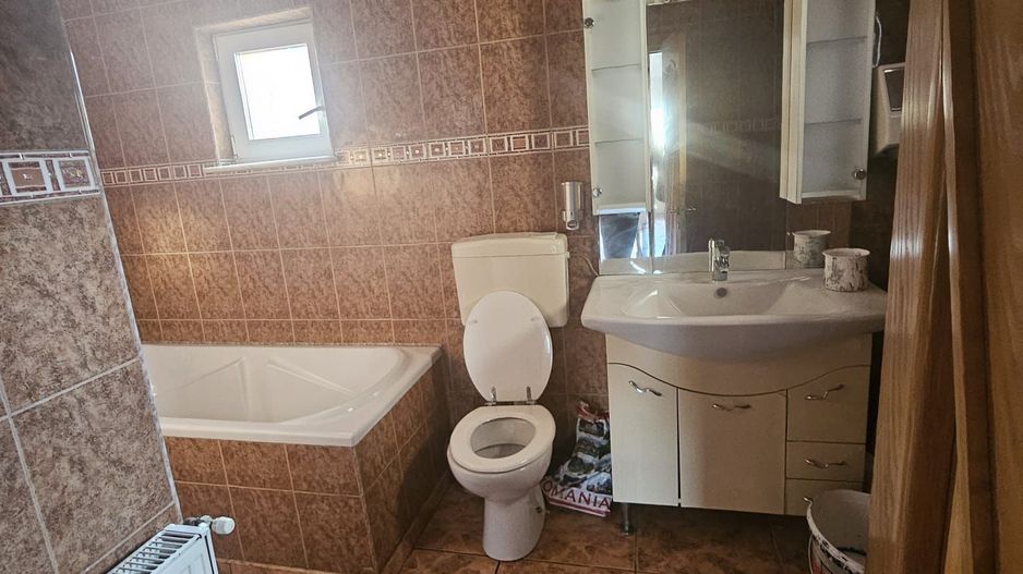 Casă spațioasă - Varianta Prundu Craiovei - Poză 3