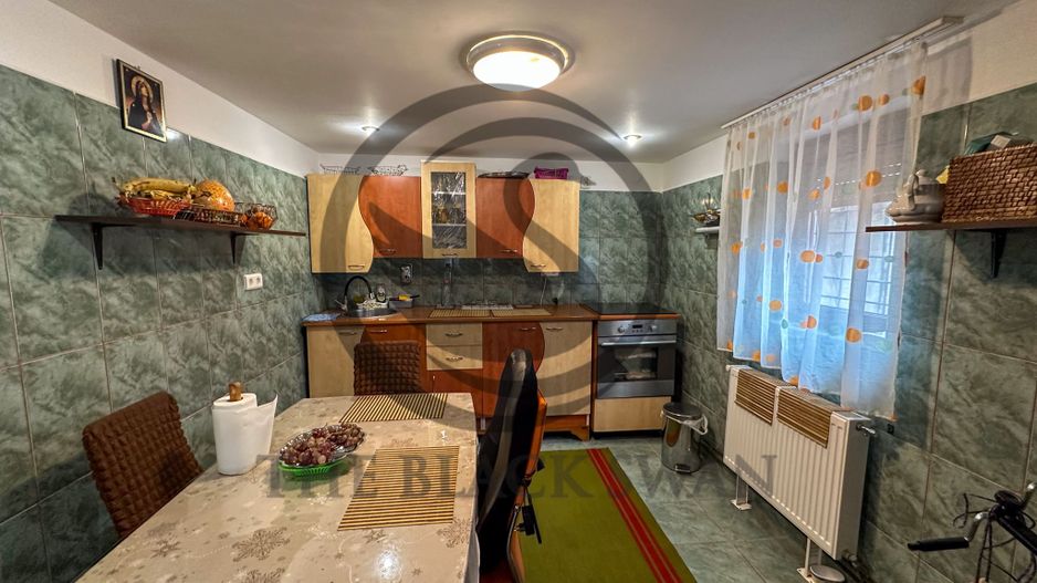 Casa cu 5 camere de vanzare l Cocorastii Colt - Prahova l Comision 0% - Poză 5